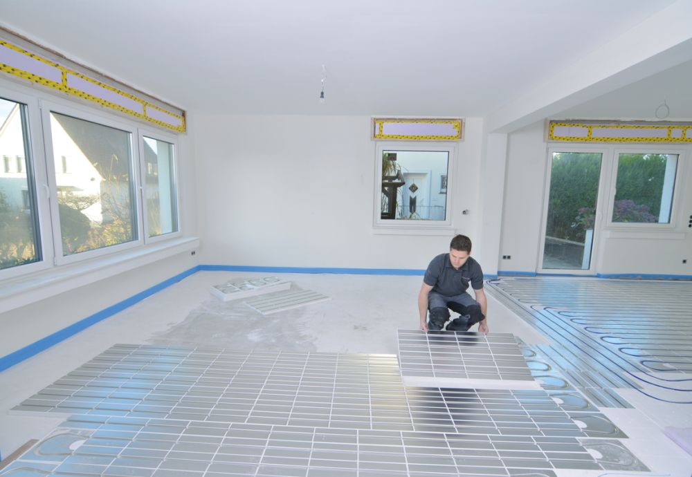 Fast and efficient installation thanks to a clear laying grid.