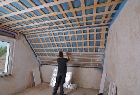 Installation facile, même sur les toits en pente