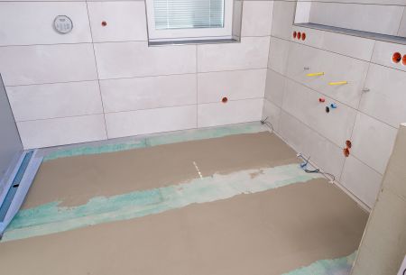 Prihranek prostora zaradi odprave stenskih radiatorjev.