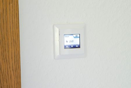 Termostati ambiente con funzione smart home