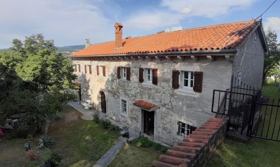 Referenz Sanierung einer Villa in 6272 Kubed, Slowenien