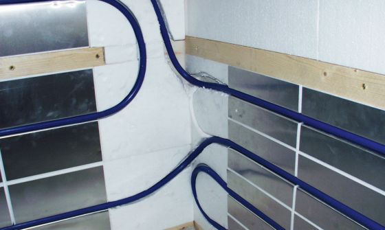 mfh_referenz_eps_bv_kaiser_os_wand_mit_holzlattung_de