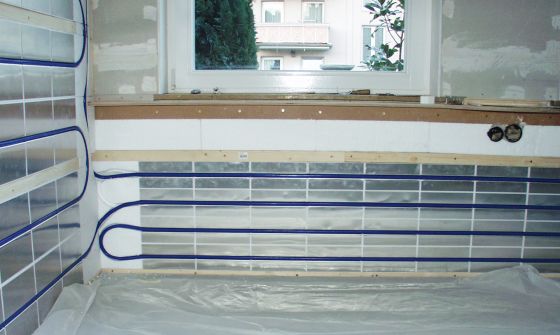 mfh_referenz_eps_bv_kaiser_os_wand_mit_holzlattung_de